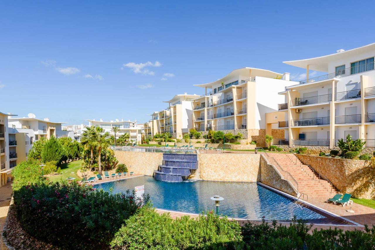 Bnb Homes Ocean View Apartment With Panoramic Terrace, 2 Swimming Pools & Tennis Court Albufeira Exterior photo