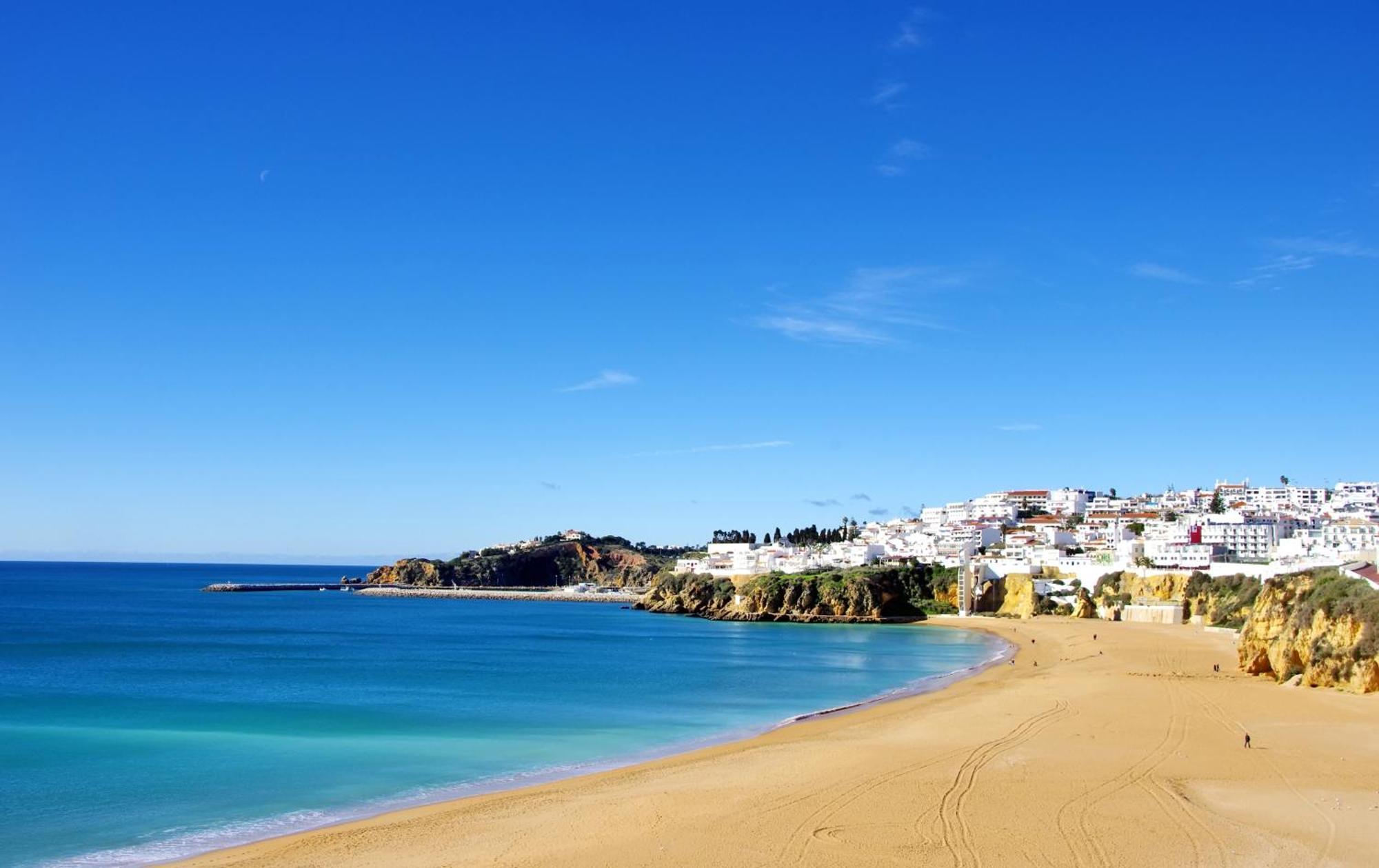 Bnb Homes Ocean View Apartment With Panoramic Terrace, 2 Swimming Pools & Tennis Court Albufeira Exterior photo